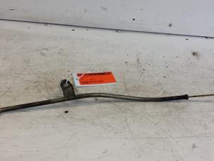 Gebruikte Olie Peilstok Lexus IS (E2) 200 2.0 24V Prijs op aanvraag aangeboden door Autodemontagebedrijf Smit