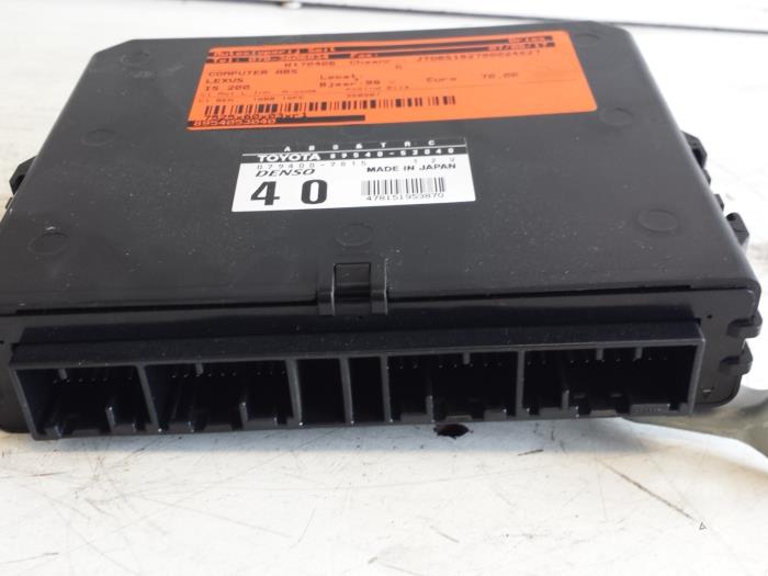 Gebruikte ABS Computer Lexus IS (E2) 200 2.0 24V Prijs € 25,00 Margeregeling aangeboden door Autodemontagebedrijf Smit