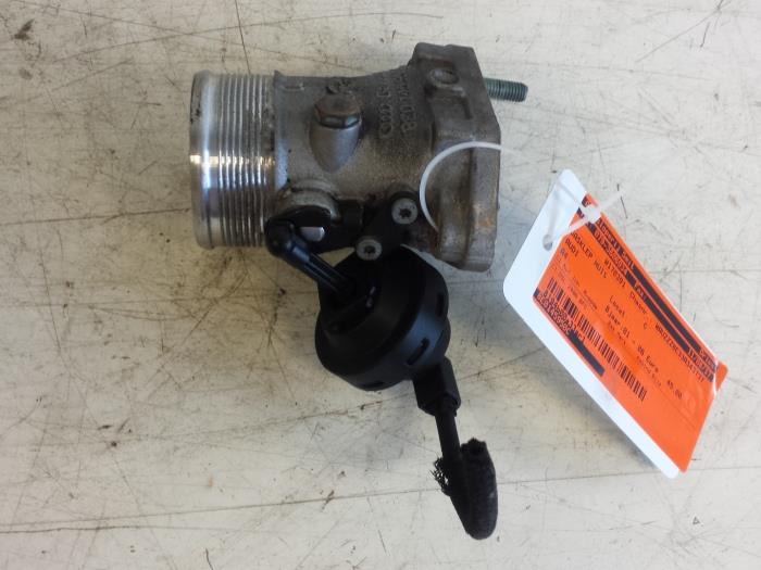 Gebruikte Gasklephuis Audi A4 Avant (B6) 2.5 TDI 24V Prijs € 25,00 Margeregeling aangeboden door Autodemontagebedrijf Smit