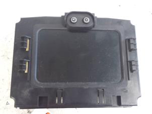 Gebruikte Display Interieur Opel Zafira (F75) 2.0 DTI 16V Prijs € 35,00 Margeregeling aangeboden door Autodemontagebedrijf Smit