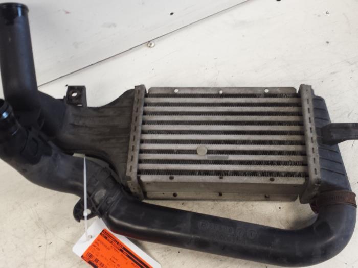 Gebruikte Intercooler Opel Zafira (F75) 2.0 DTI 16V Prijs € 35,00 Margeregeling aangeboden door Autodemontagebedrijf Smit