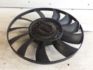 Gebruikte Zelfdenk koelvinhart Volkswagen Passat Variant (3B6) 2.0 20V Prijs € 40,00 Margeregeling aangeboden door Autodemontagebedrijf Smit