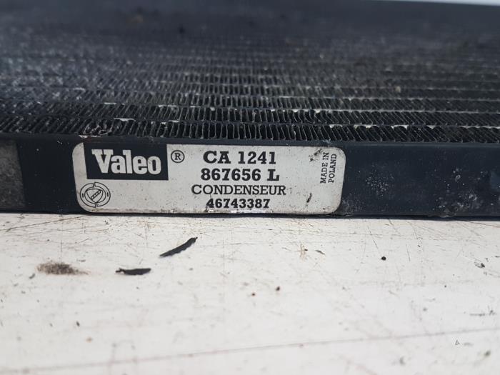 Airco Radiateur van een Alfa Romeo 147 (937) 1.6 HP Twin Spark 16V 2001