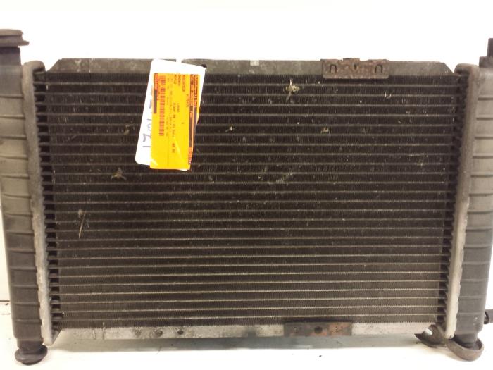 Gebruikte Radiateur Chevrolet Matiz 0.8 S,SE Prijs € 40,00 Margeregeling aangeboden door Autodemontagebedrijf Smit