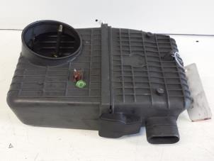 Gebruikte Luchtfilterhuis Fiat Seicento (187) 1.1 SPI Hobby,Young Prijs € 30,00 Margeregeling aangeboden door Autodemontagebedrijf Smit