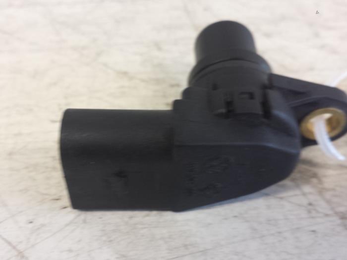 Gebruikte Nokkenas Sensor Volkswagen Golf IV (1J1) 1.4 16V Prijs € 10,00 Margeregeling aangeboden door Autodemontagebedrijf Smit