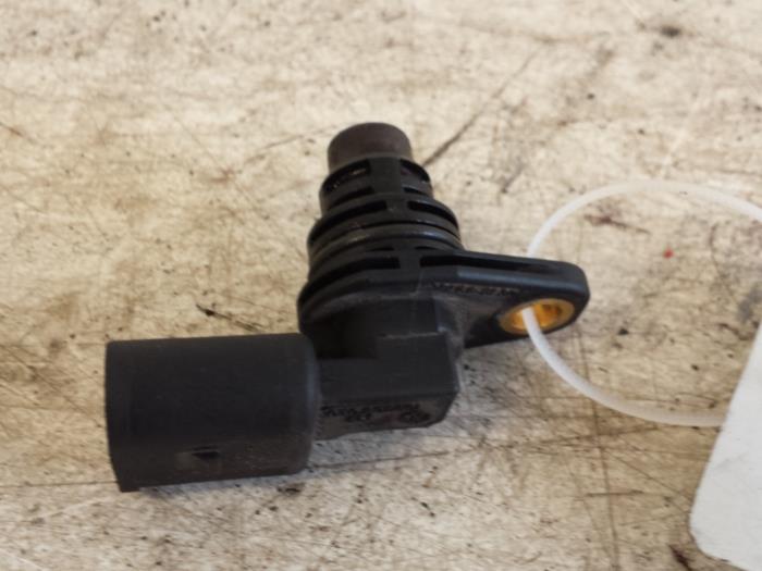 Gebruikte Sensor Nokkenas Volkswagen Polo III (6N2) 1.4 Prijs € 20,00 Margeregeling aangeboden door Autodemontagebedrijf Smit