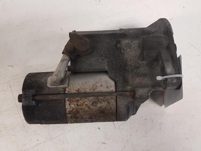 Gebruikte Startmotor Mazda 323 (BJ12) 2.0DTiD Prijs € 15,00 Margeregeling aangeboden door Autodemontagebedrijf Smit