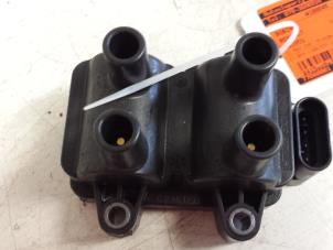 Gebruikte Bobine Renault Twingo (C06) 1.2 Prijs € 20,00 Margeregeling aangeboden door Autodemontagebedrijf Smit