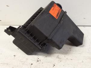 Gebruikte Luchtfilterhuis Smart Forfour (454) 1.1 12V Prijs € 40,00 Margeregeling aangeboden door Autodemontagebedrijf Smit