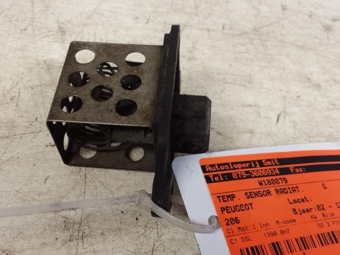 Gebruikte Radiateurtemperatuur sensor Peugeot 206 SW (2E/K) 1.4 HDi Prijs op aanvraag aangeboden door Autodemontagebedrijf Smit