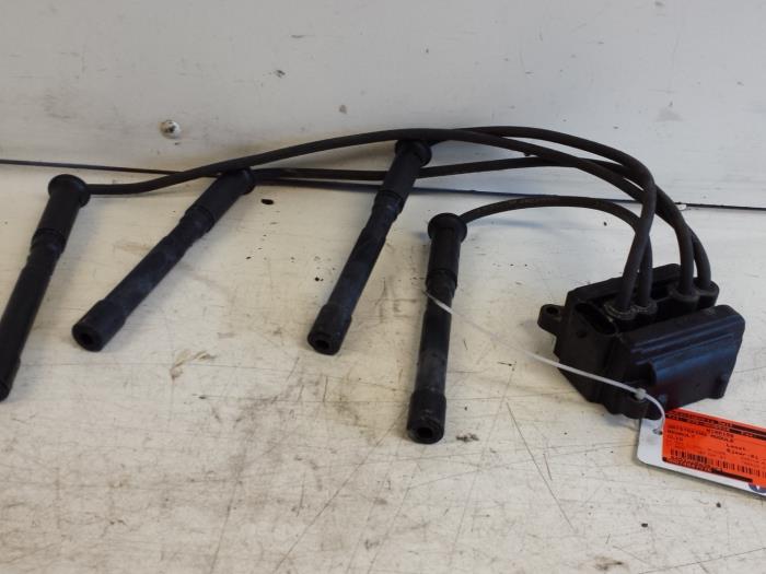 Gebruikte Module ontsteking Renault Clio II (BB/CB) 1.2 16V Prijs € 25,00 Margeregeling aangeboden door Autodemontagebedrijf Smit