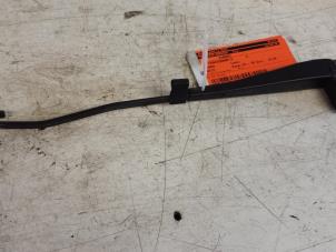 Gebruikte Ruitenwisserarm achter Chevrolet Matiz 0.8 S,SE Prijs € 5,00 Margeregeling aangeboden door Autodemontagebedrijf Smit