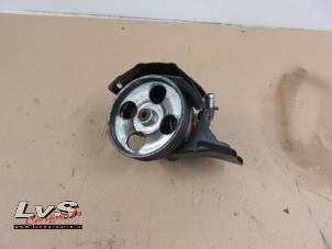 Gebruikte Servopomp Peugeot Bipper (AA) 1.4 HDi Prijs € 25,00 Margeregeling aangeboden door LvS Carparts
