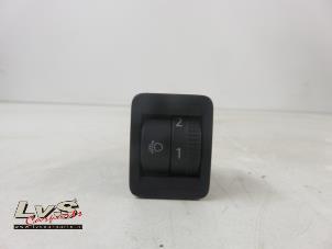 Gebruikte Schakelaar Koplamp Ihv Volkswagen Polo V (6R) Prijs op aanvraag aangeboden door LvS Carparts