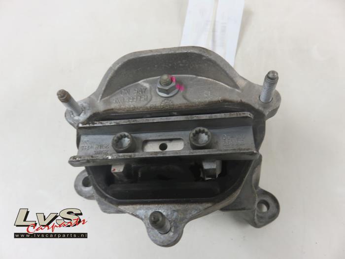 Audi A4 Gearbox mount