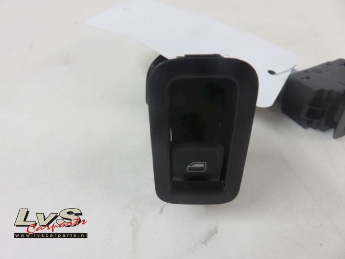 Volkswagen Polo Electric window switch