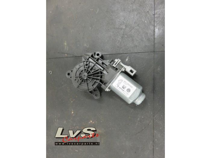 Volkswagen UP Door window motor