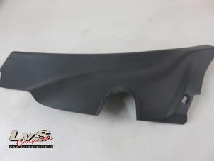 Gebruikte Stijlbekleding midden-links Volkswagen Up! (121) 1.0 12V EcoFuel Prijs € 13,00 Margeregeling aangeboden door LvS Carparts
