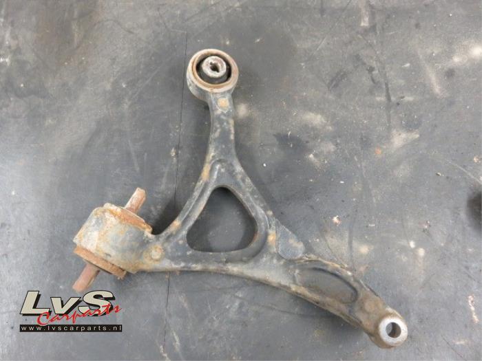 Volvo XC90 Front wishbone, right