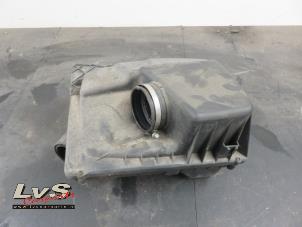Gebruikte Luchtfilterhuis Opel Astra H SW (L35) 1.7 CDTi 16V Prijs € 24,00 Margeregeling aangeboden door LvS Carparts