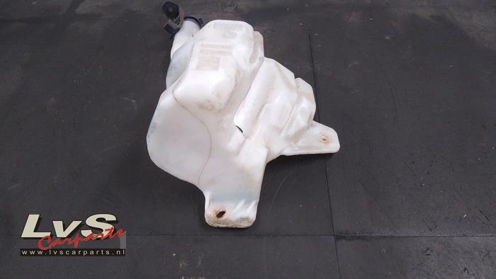 Fiat Punto Front windscreen washer reservoir