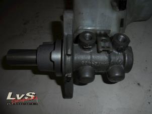 Gebruikte Hoofdremcilinder Peugeot Bipper (AA) 1.3 HDI Prijs € 8,00 Margeregeling aangeboden door LvS Carparts