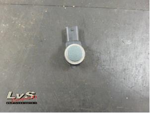 Gebruikte Sensor PDC Mercedes E (W212) E-200 CDI 16V BlueEfficiency,BlueTEC Prijs € 16,00 Margeregeling aangeboden door LvS Carparts