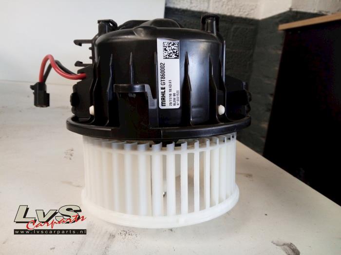 Volkswagen Polo Heating and ventilation fan motor