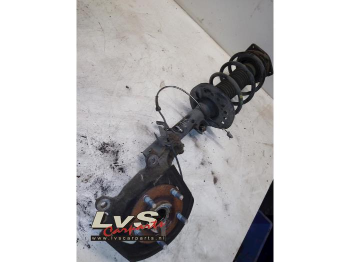 Nissan Qashqai Schokdemperpoot links-voor