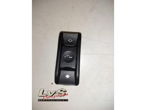 Gebruikte Schakelaar BMW 5 serie (E60) 530d 24V Prijs € 8,00 Margeregeling aangeboden door LvS Carparts