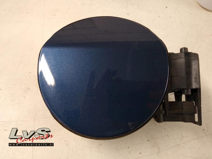 Opel Astra Tank cap cover