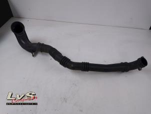 Gebruikte Intercooler Buis Opel Astra J Sports Tourer (PD8/PE8/PF8) 1.3 CDTI 16V ecoFlex Prijs € 13,00 Margeregeling aangeboden door LvS Carparts