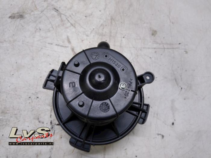 Peugeot 307 Heating and ventilation fan motor