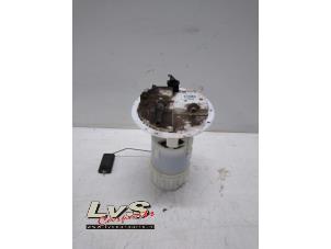 Gebruikte Tank element Pomp Peugeot 208 I (CA/CC/CK/CL) 1.4 16V Prijs € 50,00 Margeregeling aangeboden door LvS Carparts