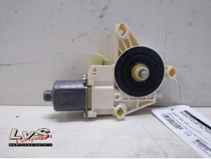 Gebruikte Raammechaniek 4Deurs rechts-voor Mercedes E (W212) E-350 CDI BlueEfficiency 3.0 V6 24V Prijs € 15,00 Margeregeling aangeboden door LvS Carparts