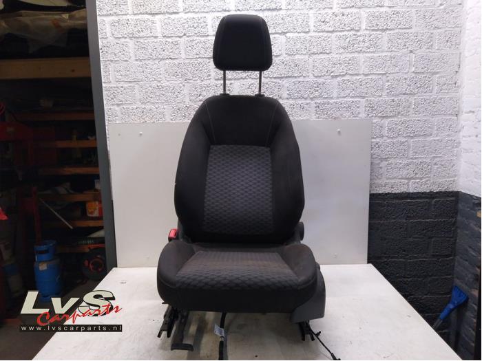 Opel Astra Stoelen links voorraad | Onderdelenlijn.nl