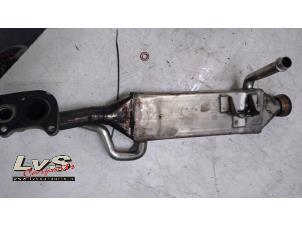 Gebruikte Oliekoeler Mercedes ML II (164/4JG) 3.0 ML-320 CDI V6 24V Prijs € 50,00 Margeregeling aangeboden door LvS Carparts