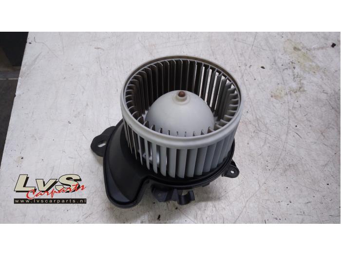 Opel Adam Heating and ventilation fan motor