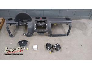 Gebruikte Airbag set Volkswagen Caddy III (2KA,2KH,2CA,2CH) 1.9 TDI Prijs € 450,00 Margeregeling aangeboden door LvS Carparts