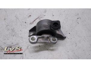 Gebruikte Motorsteun Opel Corsa E 1.4 16V Prijs € 10,89 Inclusief btw aangeboden door LvS Carparts
