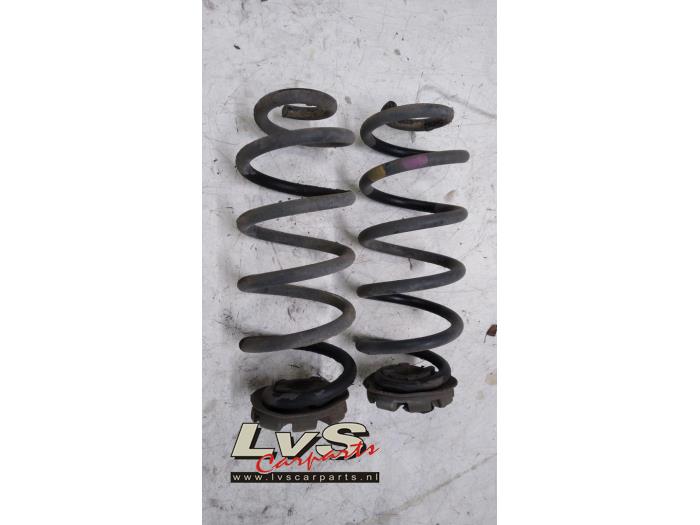 Renault Twingo Rear coil spring