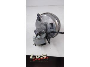 Gebruikte Rembooster Mercedes E Estate (S212) E-200 CDI 16V BlueEfficiency,BlueTEC Prijs € 65,00 Margeregeling aangeboden door LvS Carparts