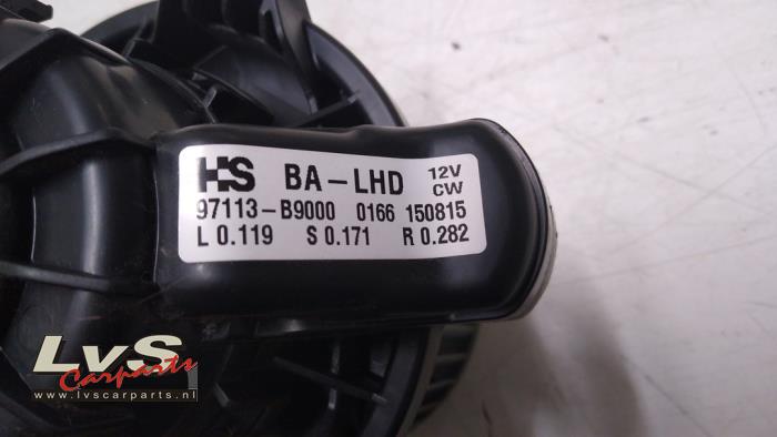 Chaufage Ventilatiemotor van een Hyundai i10 (B5) 1.0 12V 2015
