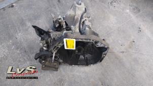 Gebruikte Versnellingsbak Renault Twingo II (CN) 1.5 dCi 85 Prijs € 245,00 Margeregeling aangeboden door LvS Carparts