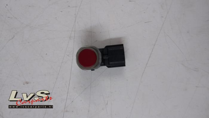 PDC Sensor van een Renault Megane III Coupe (DZ) 1.2 16V TCE 130 Start & Stop 2014