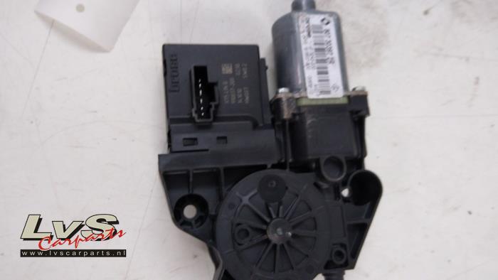 Renault Megane Door window motor