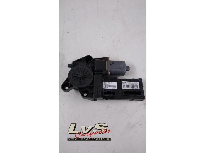 Renault Megane Door window motor