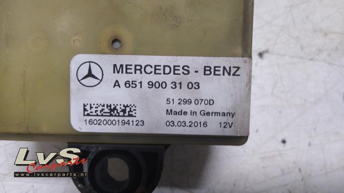 Gloeirelais van een Mercedes-Benz E Estate (S212) E-200 CDI 16V BlueEfficiency,BlueTEC 2016
