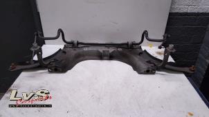 Gebruikte Subframe Renault Clio IV (5R) 1.2 TCE 16V GT EDC Prijs € 75,00 Margeregeling aangeboden door LvS Carparts